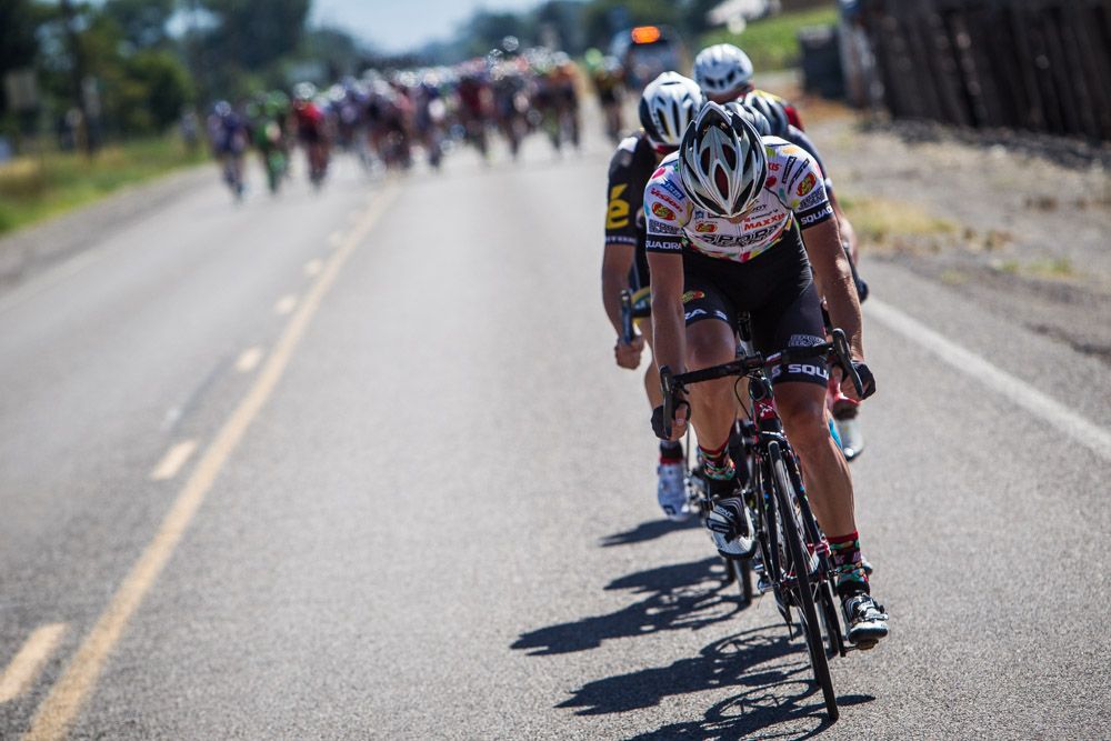 The first break of the day tries to get a gap.