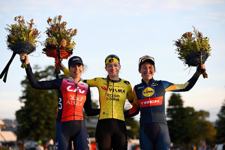 Final podium of the Down Under Criterium