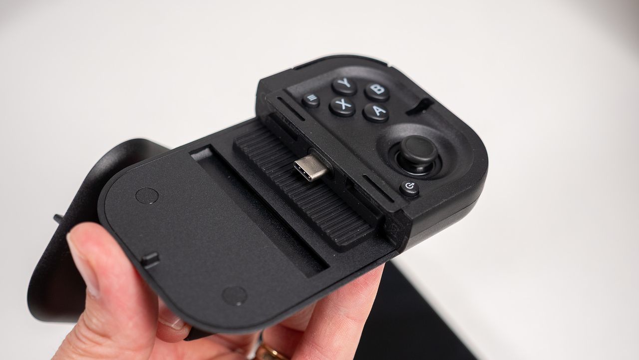 A close-up look at the Razer Prio's right half