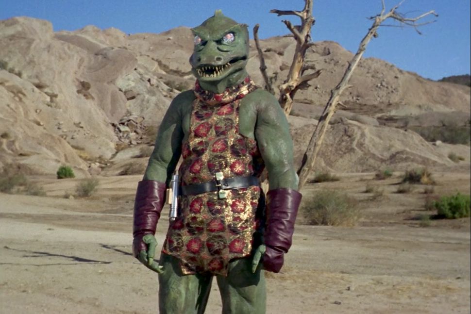 15 of the Most Bizarre Alien Species Featured in 'Star Trek' Space