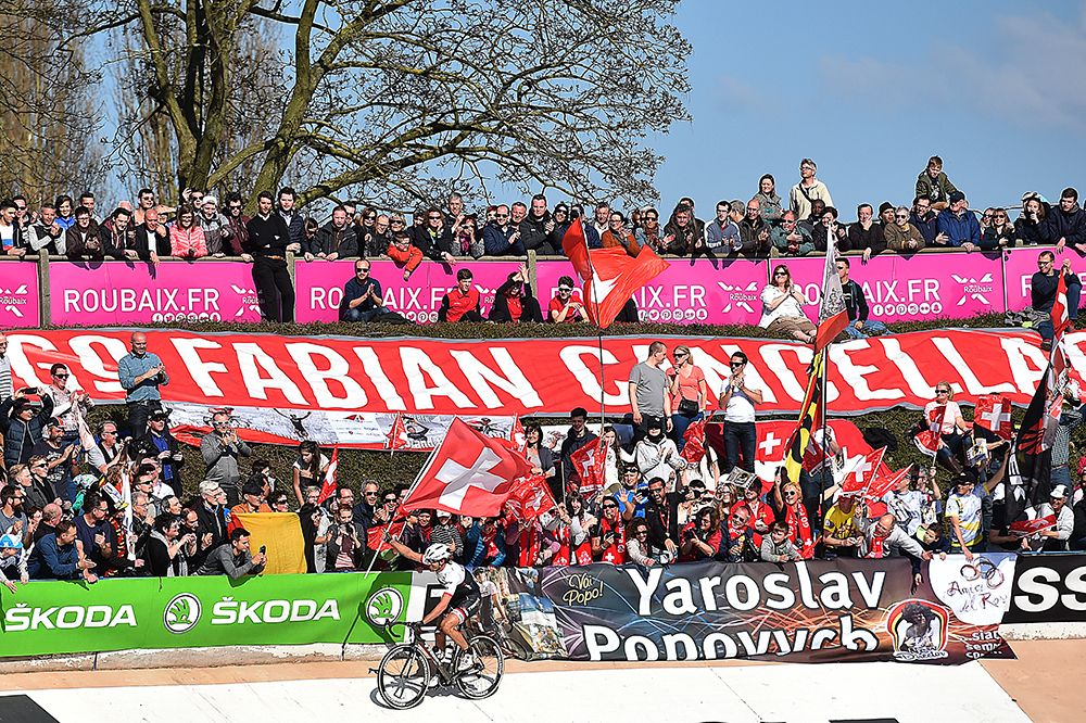 Fabian Cancellara says thanks to his fan club