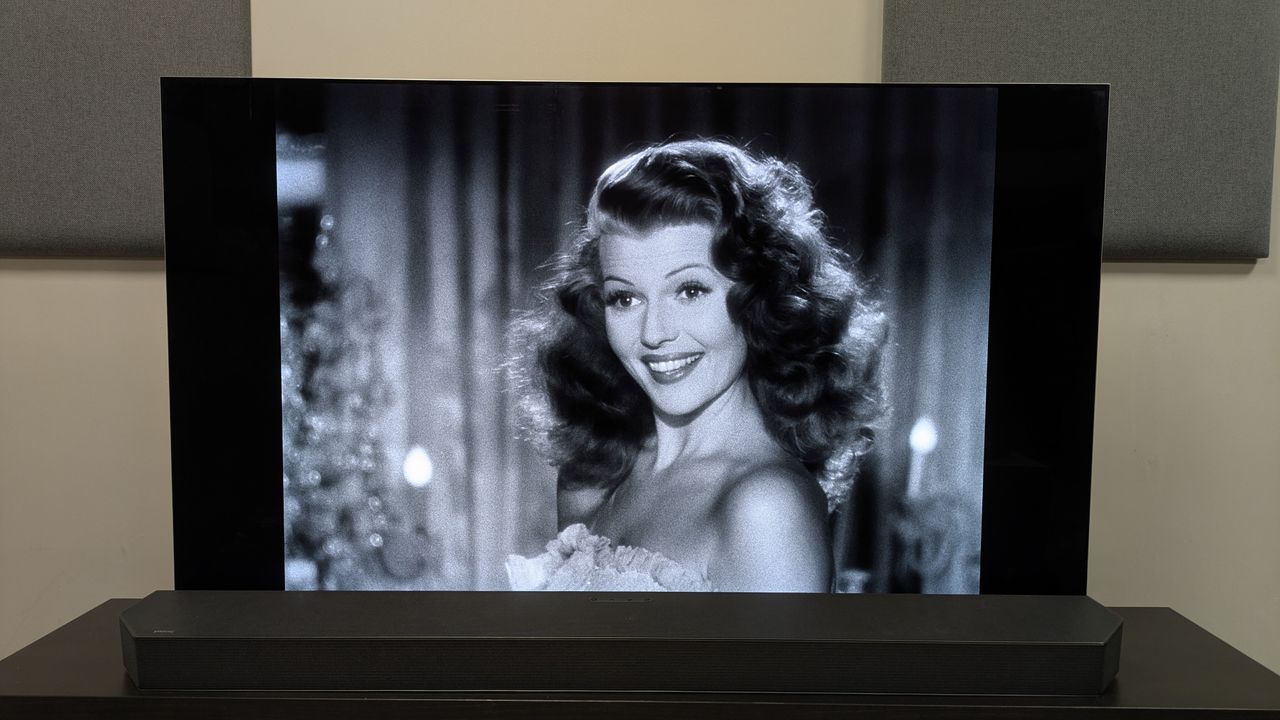 Gilda 4K Blu-ray on LG G5 showing Gilda smiling