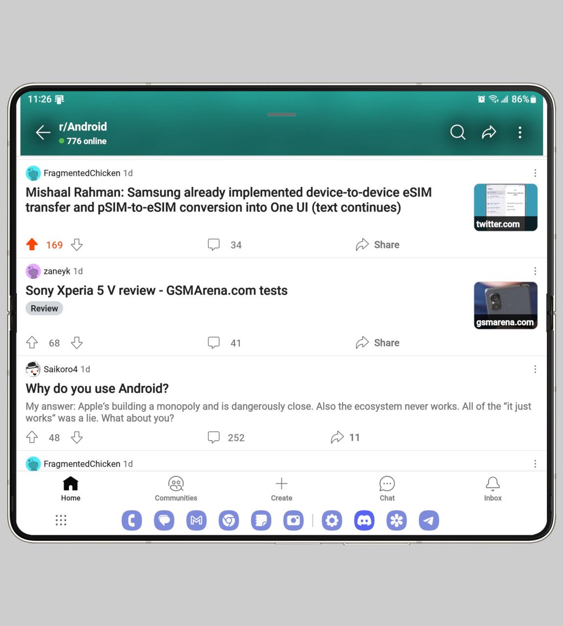 Reddit app forced into landscape view but with forced full screen aspect ratio