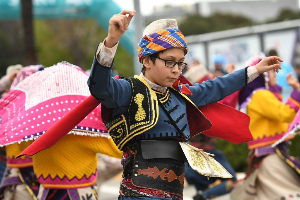 A young performer at the start of stage 4
