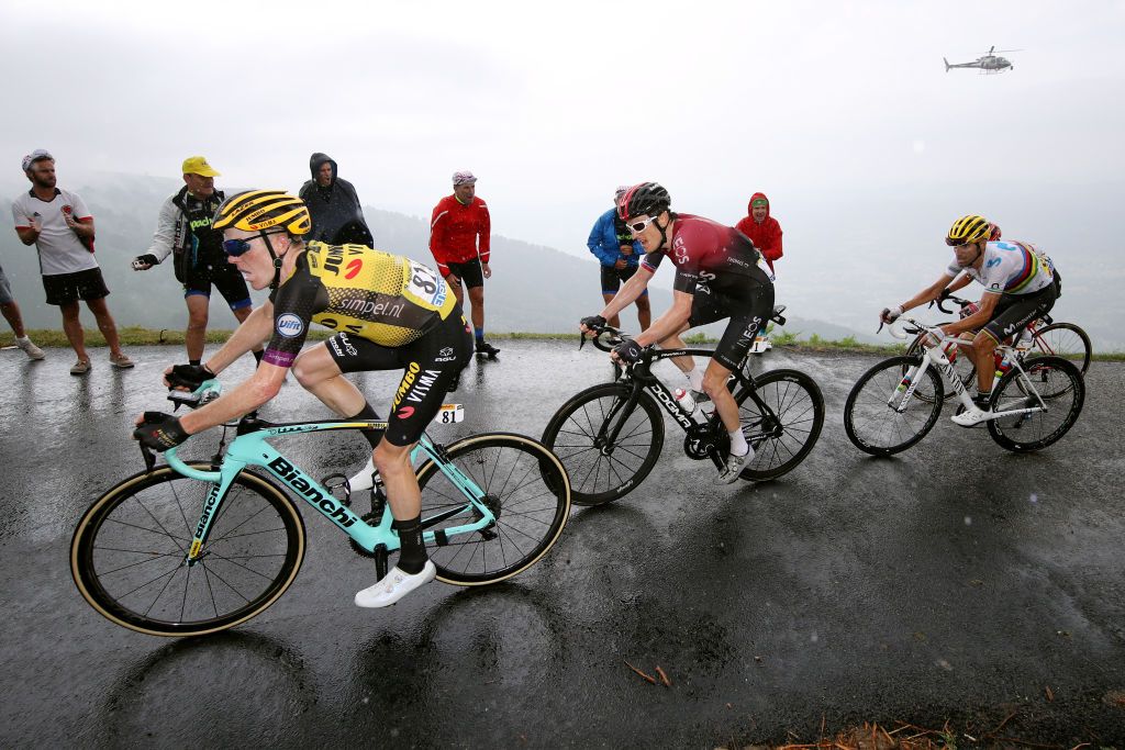 Kruijswijk, Thomas and Valverde on Prat d'Albis
