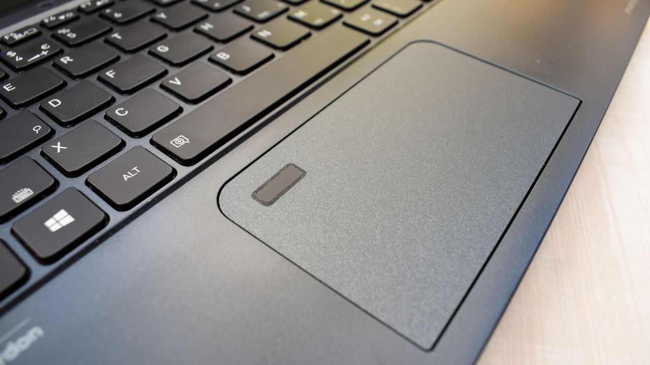 The Dynabook Portege X30W-J-10C touchpad
