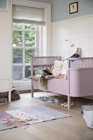 Sebra Cotbed from Nubie is the best cot to child bed option