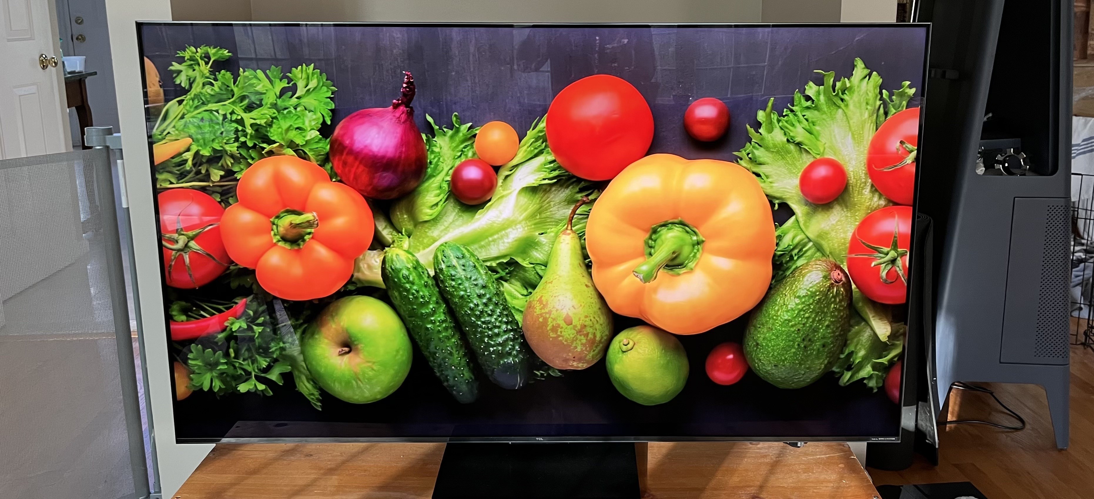 TCL QM7K showing image of vegetables on screen