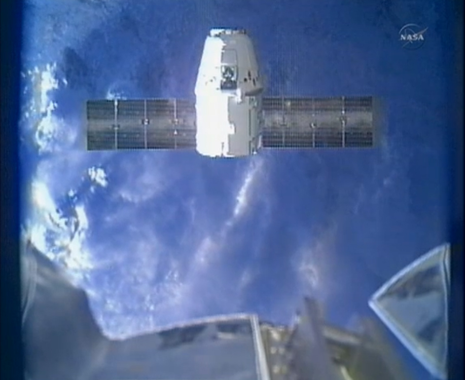 Spacex Dragon Cargo Capsule Arrives At Space Station Space