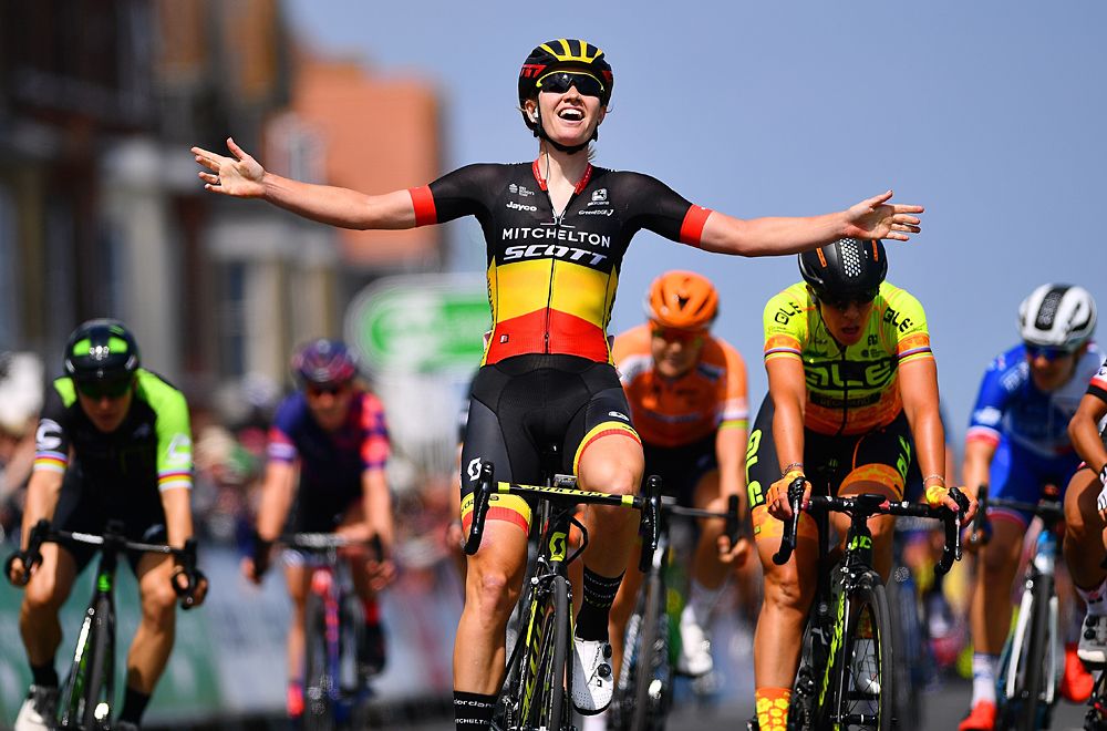 Jolien D'hoore (Mitchelton-Scott) wins stage 1 at OVO Energy Women's Tour