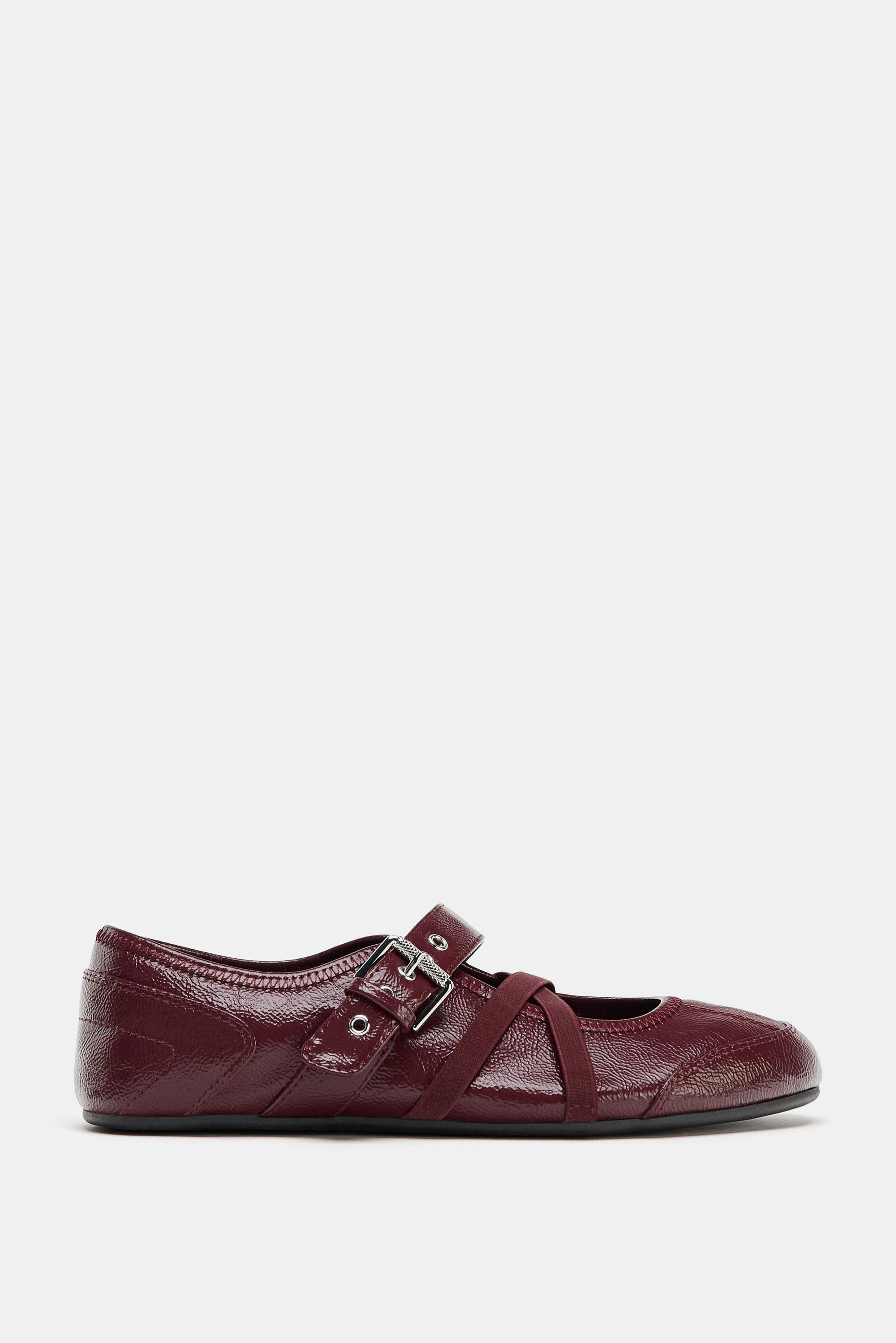 Patent Effect Ballet Flats With Buckles