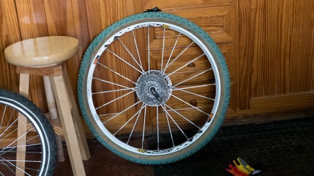 This more modern Crossmax wheel was also shod in the handsome green rubber