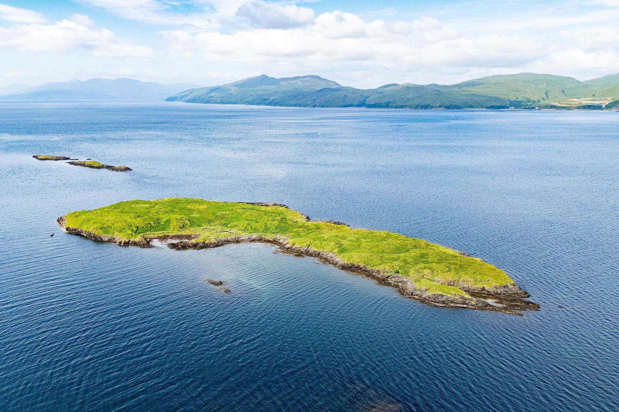 Eilean Loch Oscair Property for Sale