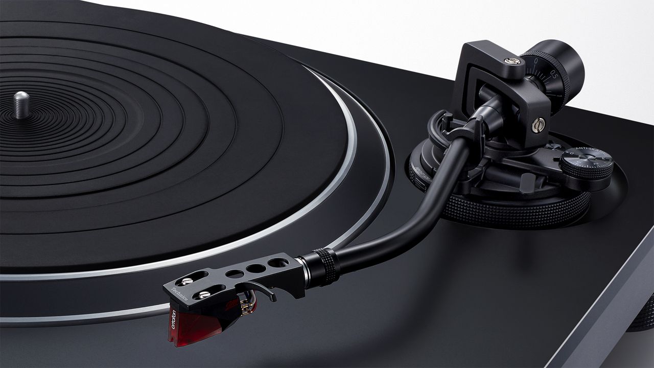 Technics SL-1500C