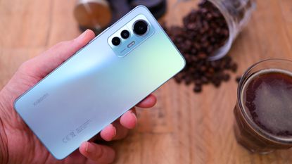 vivo V21 review: Flawless selfies 