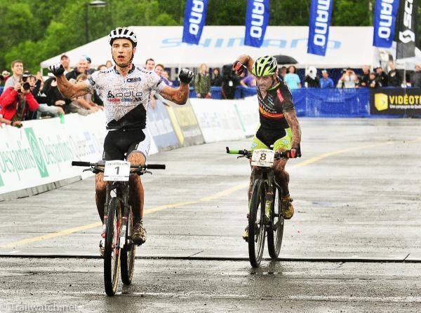 Nino Schurter (Scott Swisspower) wins ahead of Jose Antonio Hermida (Multivan Merida)