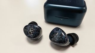 The Noble Osprey, alongside other Noble earphones. 