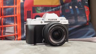 Fujifilm X-T200 deals