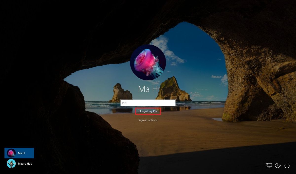 How to set up Windows Hello from the Lock screen on Windows 10 April