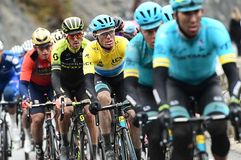 Luis Leon Sanchez in the yellow jersey