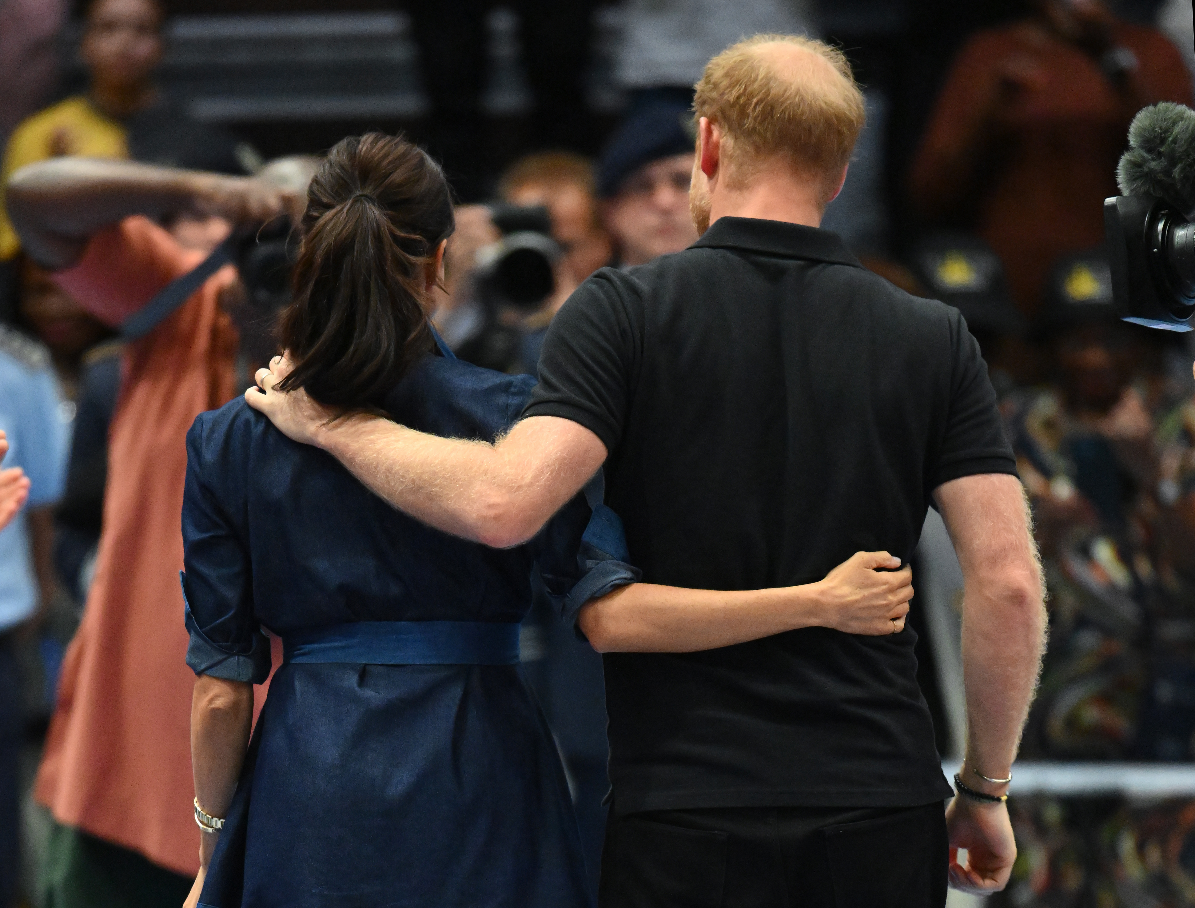 Prince Harry and Meghan Markle in love at the Invictus Games 2023