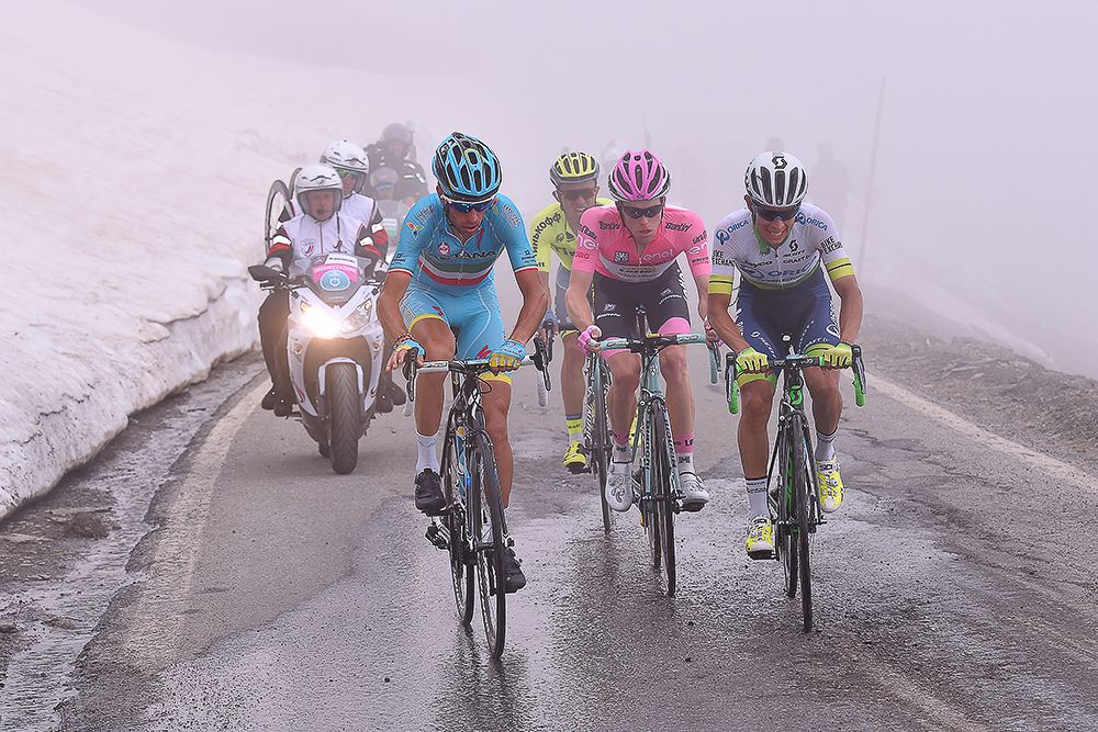 Vincenzo Nibali, Esteban Chaves, Steven Kruijswijk and Rafal Majka climb during stage 19 at the Giro.