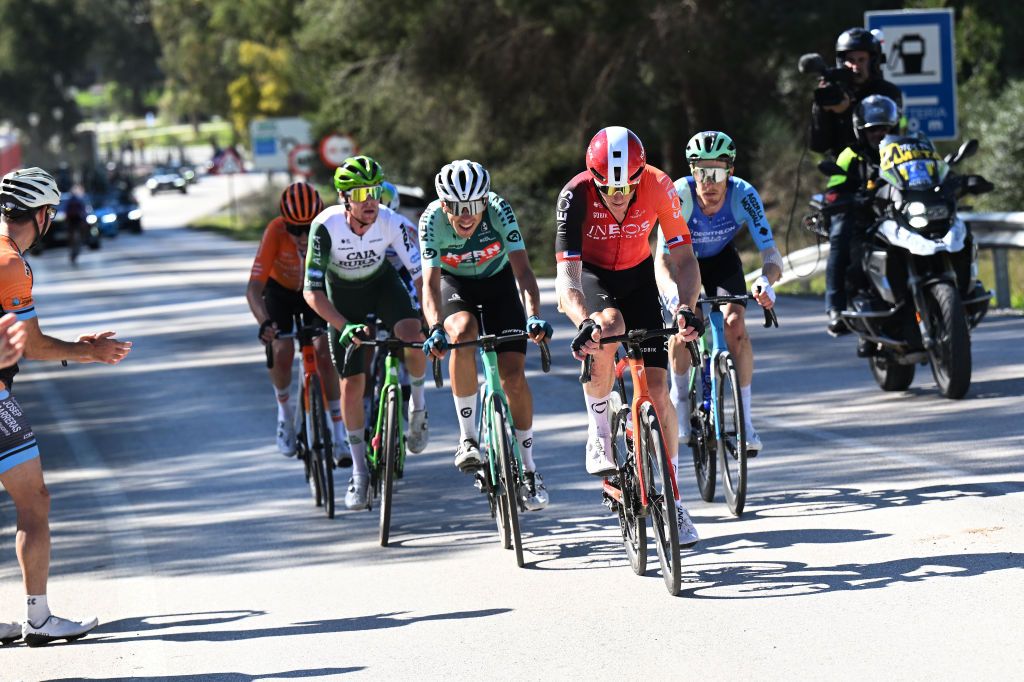 LA LINEA DE LA CONCEPCION SPAIN FEBRUARY 22 LR Diego Uriarte of Spain and Team Equipo Kern Pharma and Connor Swift of Great Britain and Team INEOS Grenadiers compete in the breakaway during the 71st Vuelta a Andalucia Ruta Ciclista Del Sol 2025 Stage 4 a 1943km stage from Cordoba to Alhaurin de la Torre on February 22 2025 in La Lnea de la Concepcion Spain Photo by Szymon GruchalskiGetty Images