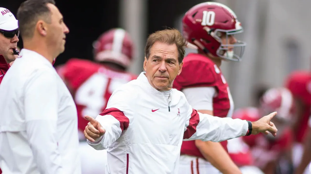 Alabama Football using Apple Watches to track their player's isolation ...