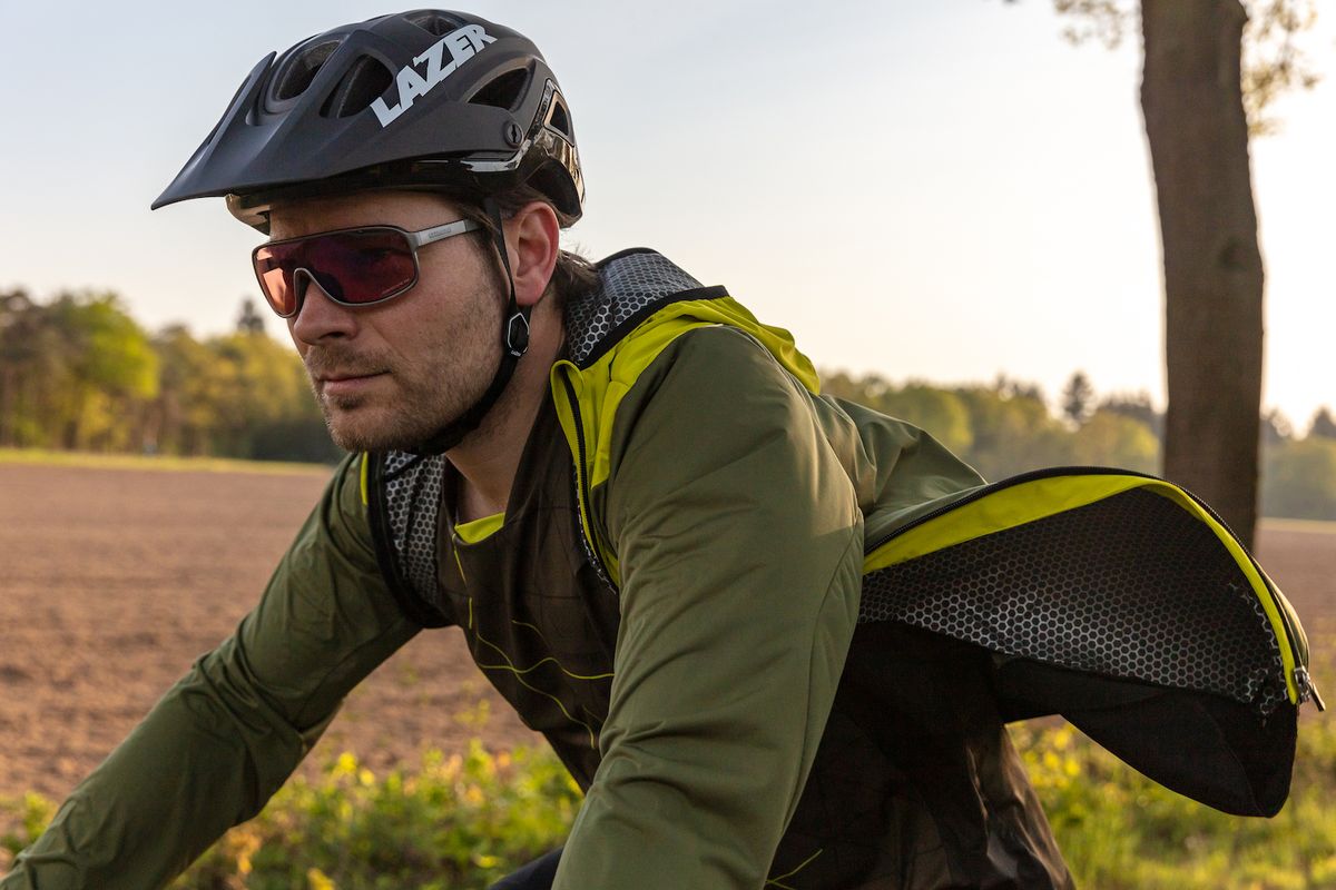 Shimano releases new men's MTB clothing line BikePerfect