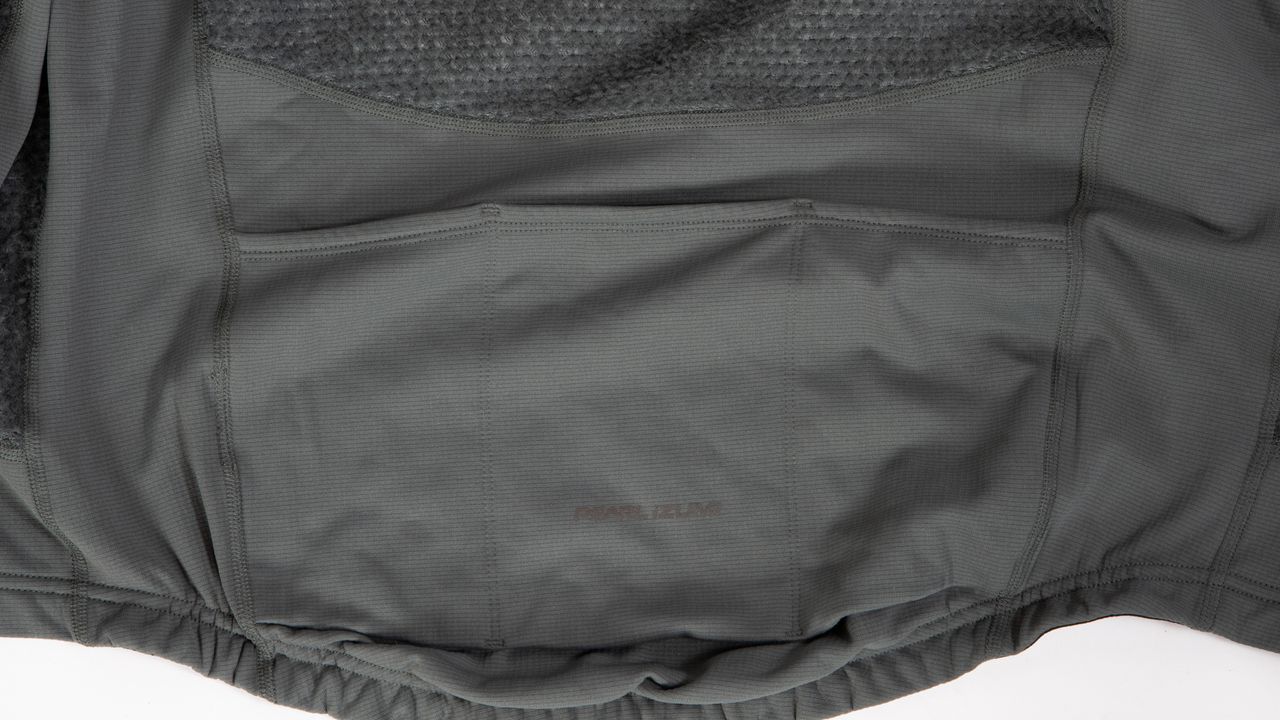 Pearl Izumi Pro Alpha Layer detail of pockets