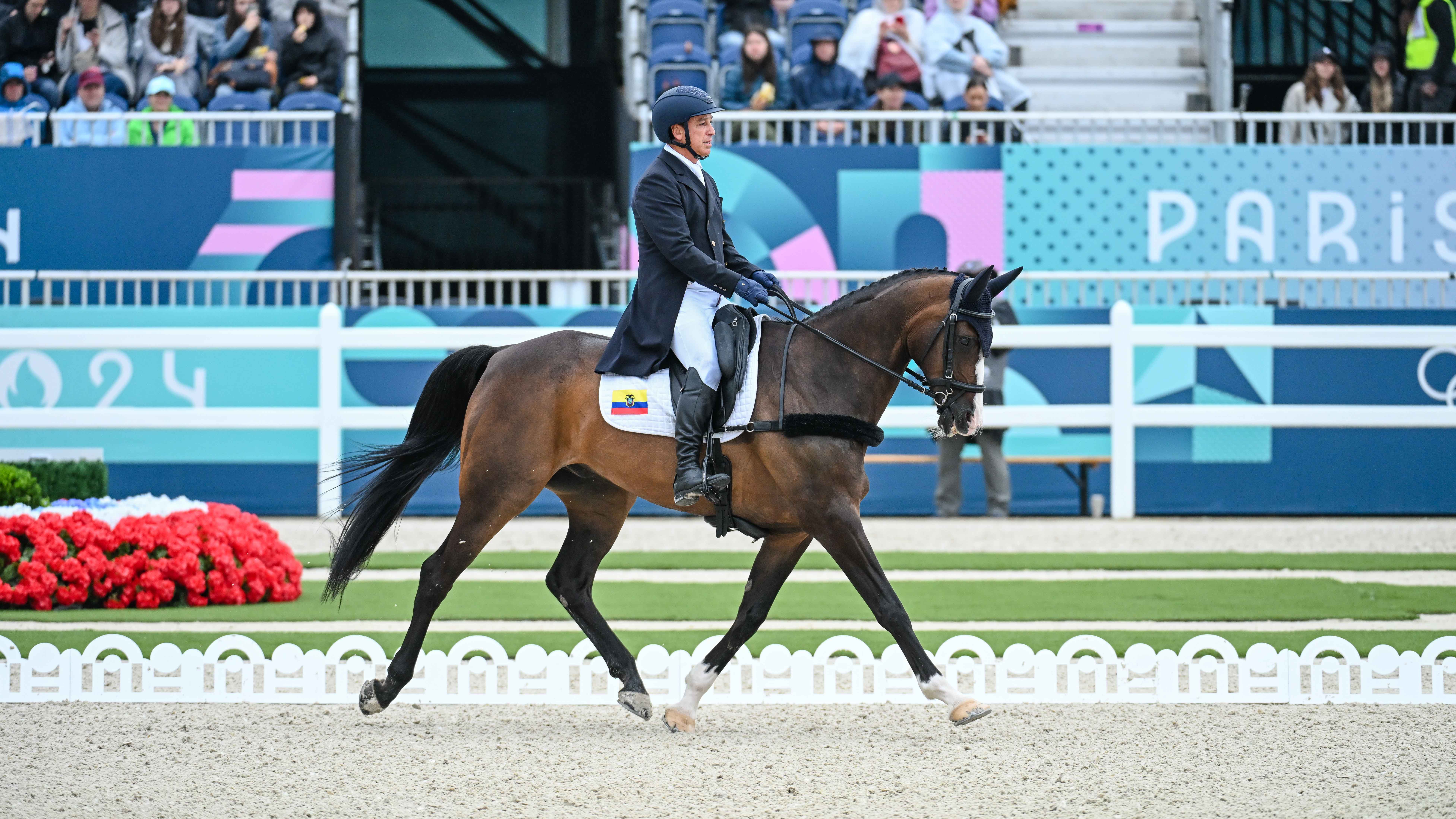 Roland Zabala Goetschel riding the oldest horse at the Olympics