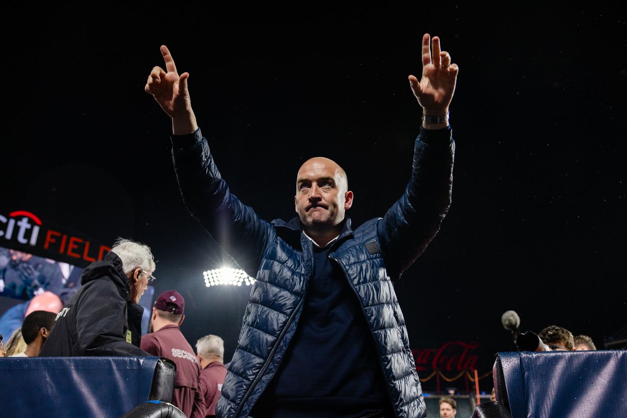 New York City FC head coach Nick Cushing thanks the fans as he leaves the pitch