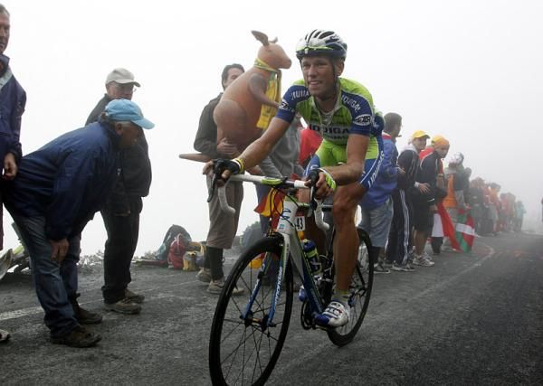 Kristjan Koren (Liquigas-Doimo) started the break of the day and remained off the front until the Tourmalet.