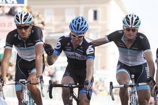 Stage 4 - Stage neutralised as Giro d'Italia pays tribute to Wouter Weylandt