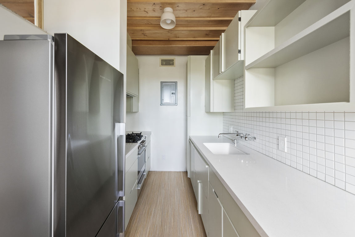 Schindler Manola Court Apartment 