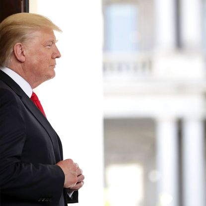 Coat, Collar, Suit, Outerwear, Formal wear, Dress shirt, Blazer, White-collar worker, Tie, Business, 