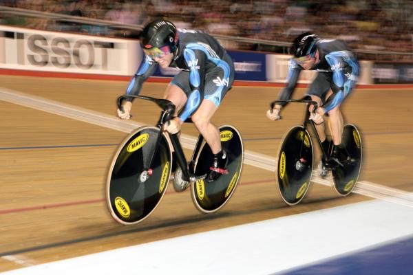 Ross Edgar rides the second leg of the team sprint for the Sky HD team with Chris Hoy on his wheel