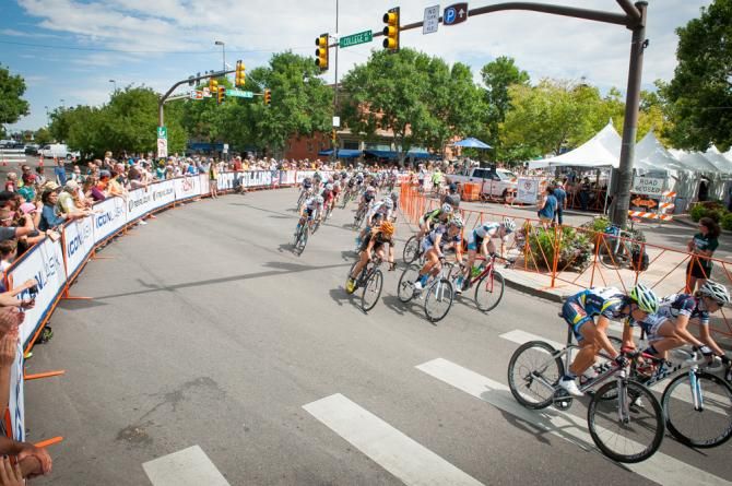 The womens field and thousands of cycling fans.