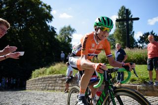 Annemiek van Vleuten leads for the final ascent of Muur van Geraardsbergen at the 97 km Stage 3 of the Lotto Belgium Tour 2016