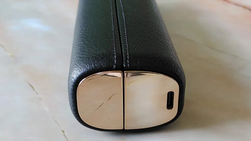9900 Prestige được làm kín