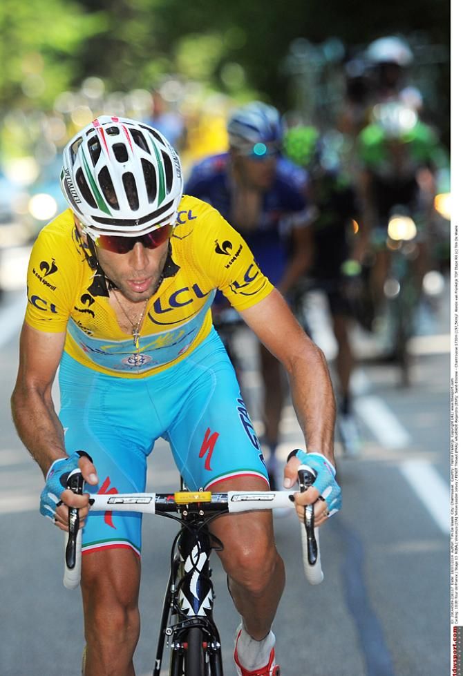 Vincenzo Nibali (Astana) attacks Pinot and Valverde