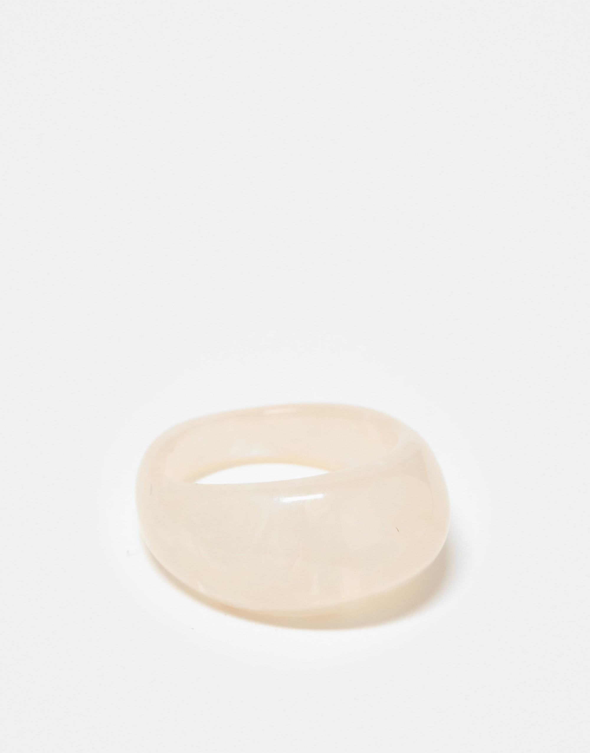 Designb London Chunky Resin Ring in Cream
