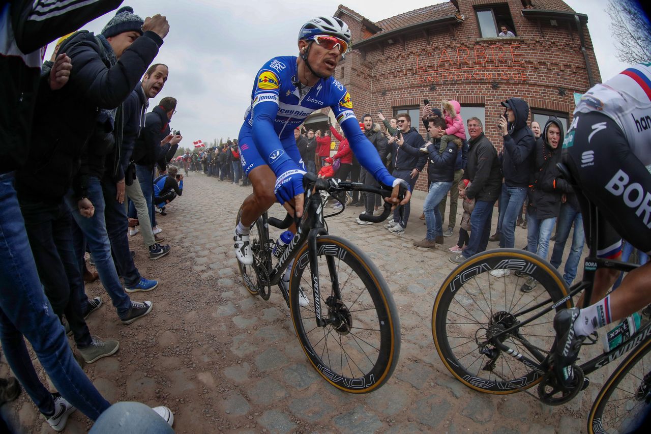 Philippe Gilbert on the cobbles