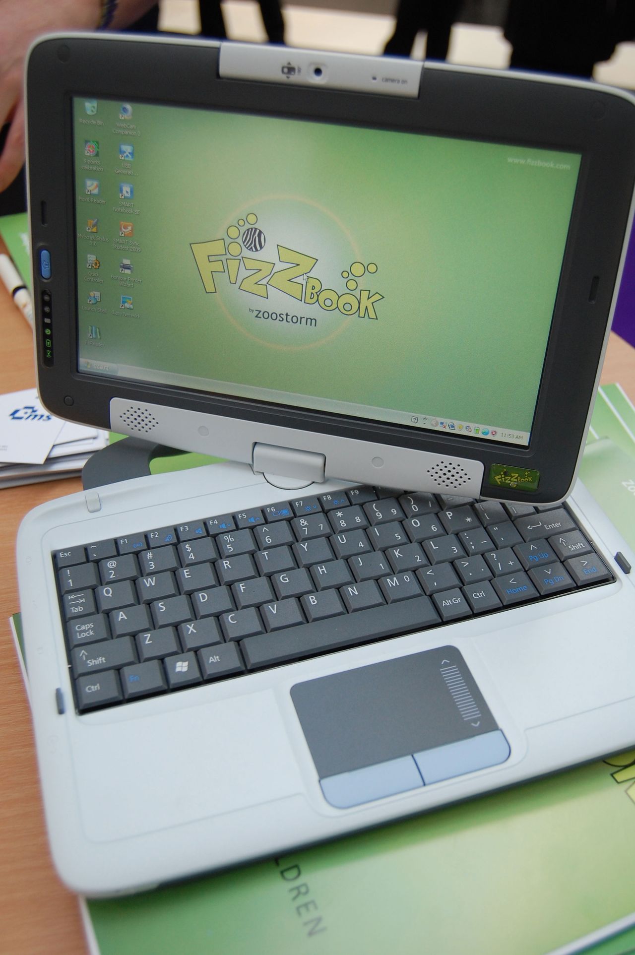 Fizzbook's version of the Classmate PC