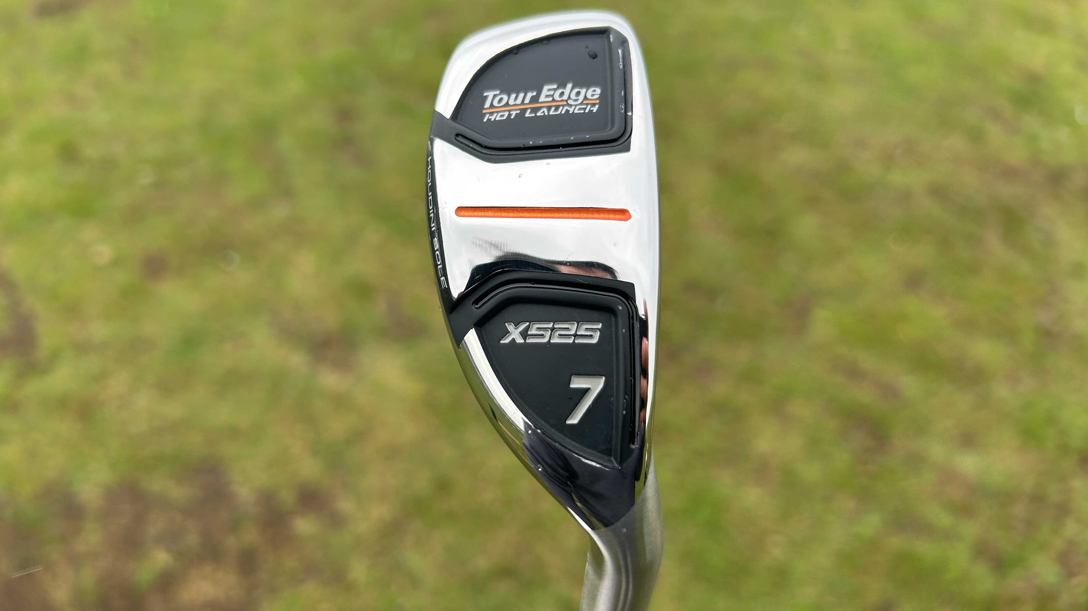Photo of the Tour Edge Hot Launch X525 Ironwoods sole