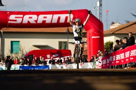 Florian Vogel celebrates victory in the men's race at the Maremma Cup #2