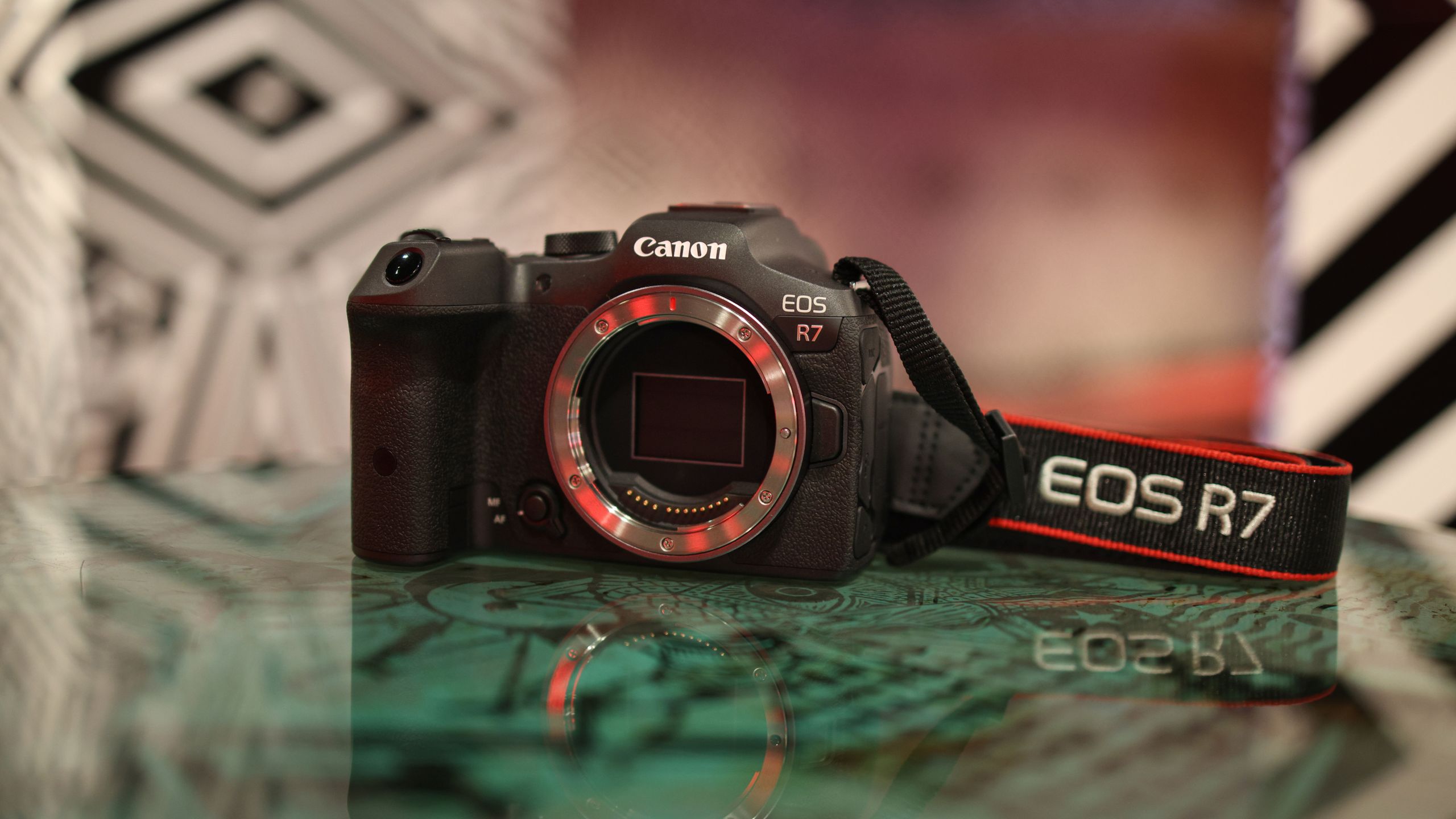 2022 Canon EOS R7 is aging