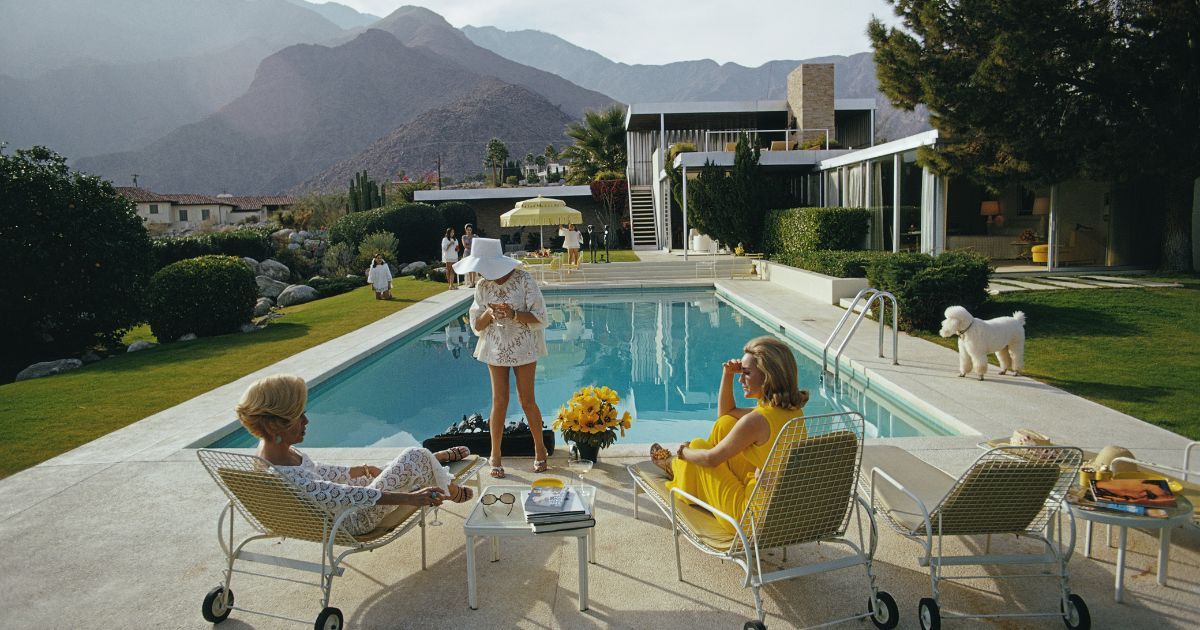 Move Over Swimming Pools, Every Rich Person Wants an Analogue Room