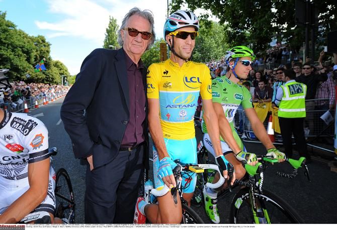 Fashion designer Paul Smith with the jerseys at the start of stage 3