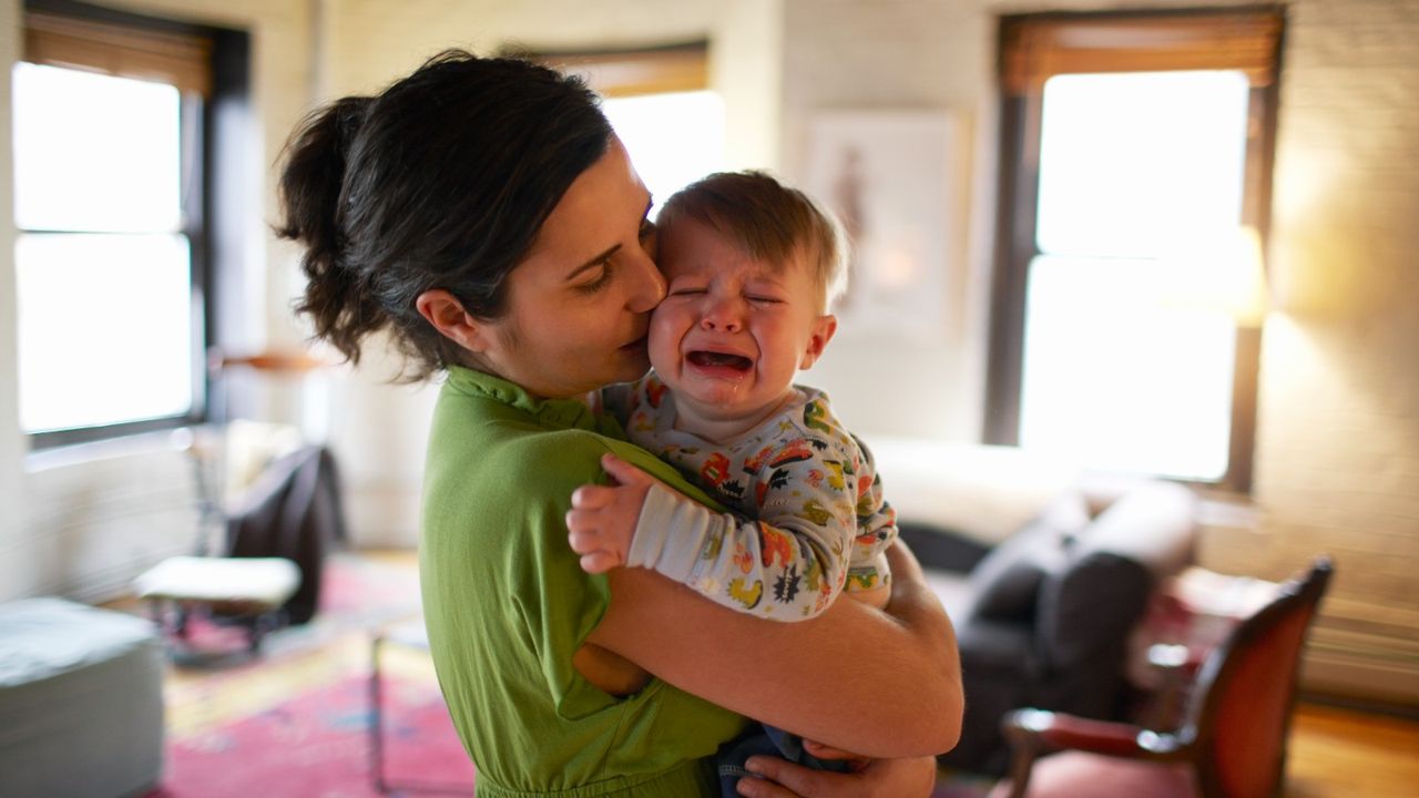 8-minute hack to soothe crying baby